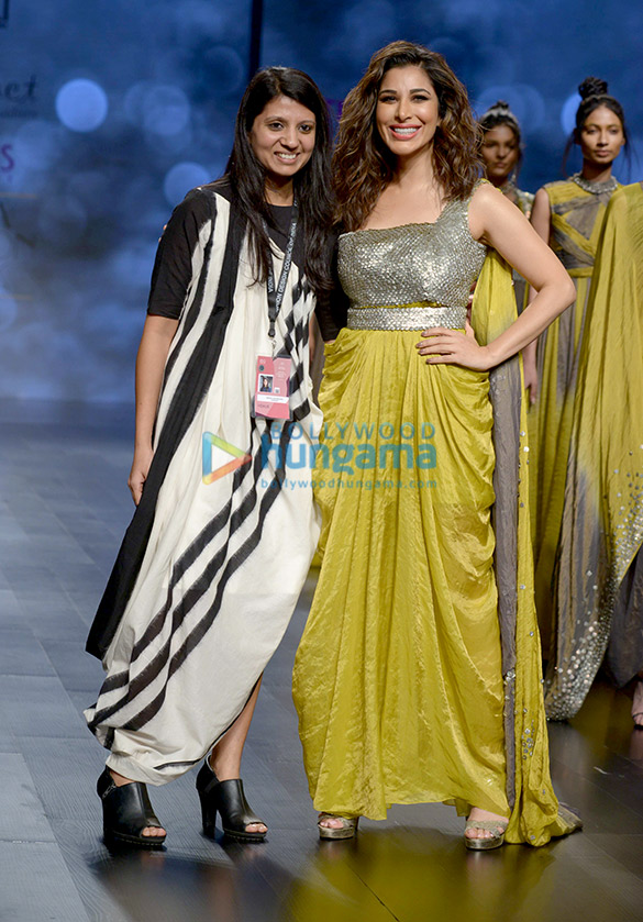 Sophie Choudry walks the ramp in an abstract design by Megha Jain Madaan Sophie Choudry walks the ramp in an abstract design by Megha Jain Madaan