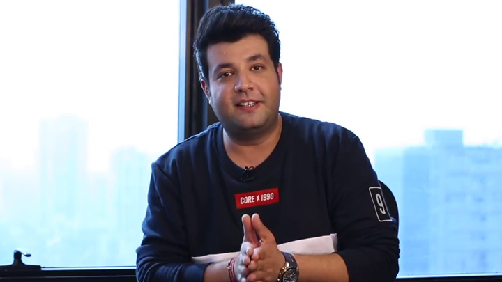 Varun Sharma: “Agar aapko lagta hai ki ITEM-songs nahi hone chaheye TOH….”