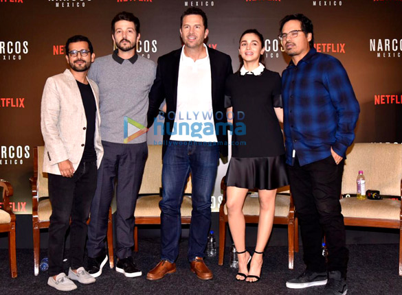 Alia Bhatt, Shaking Batra snapped during a session with Narcos Mexico stars Michael Pena and Diego Luna Alia Bhatt, Shaking Batra snapped during a session with Narcos Mexico stars Michael Pena and Diego Luna