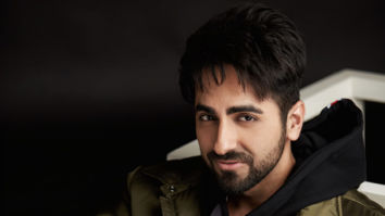 Ayushmann Khurrana endorses two variants of Samsung mobiles!