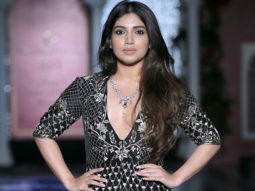 Bhumi Pednekar gets mobbed in Agra