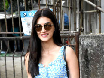 Kriti Sanon and Neena Gupta spotted at Kromakay salon