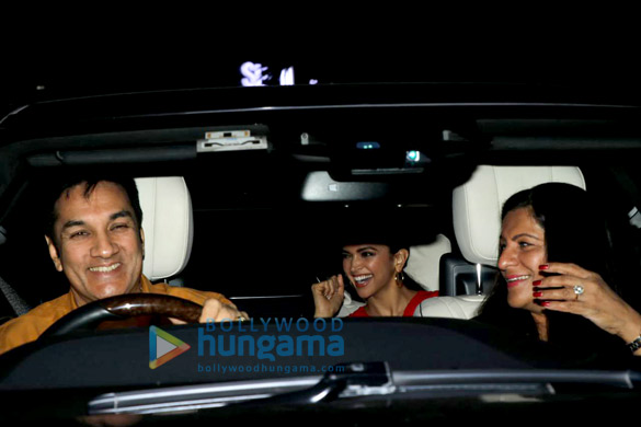 Deepika Padukone, Ranveer Singh and others snapped at Simmba special screening Deepika Padukone, Ranveer Singh and others snapped at Simmba special screening