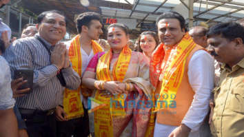 Govinda visits Siddhivinayak Temple with his family