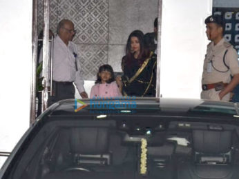 Ranveer Singh, Deepika Padukone and others snapped at the airport
