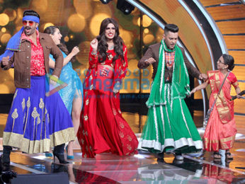 Ranveer Singh dances in Heels and Ghagra on Sa Re Ga Ma Pa for 'Simmba' promotions