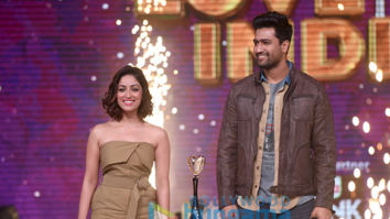 Vicky Kaushal and Yami Gautam snapped on sets of the reality show Love Me India grand finale