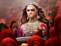 1 Year Of Padmaavat: Deepika Padukone swings on a see-saw, Ranveer Singh loses all CHILL (see pics and video)