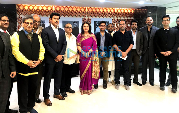 Aamir Khan, Rohit Shetty, Aanand. L. Rai, Subhash Ghai and others meet Sports Minister Rajyavardhan Rathore Aamir Khan, Rohit Shetty, Aanand. L. Rai, Subhash Ghai and others meet Sports Minister Rajyavardhan Rathore