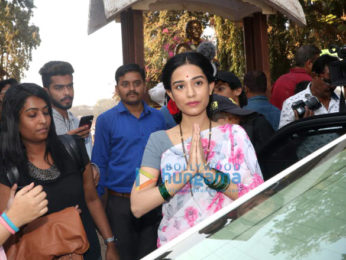 Amrita Rao snapped during a shoot dressed as Meenatai Thackeray for the film Thackeray