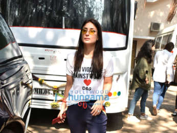 Kareena Kapoor Khan snapped at Mehboob studio in Bandra
