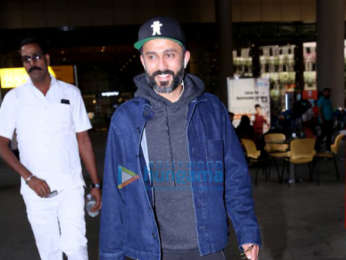 Shilpa Shetty, Sara Ali Khan, Shamita Shetty and others snapped at the airport