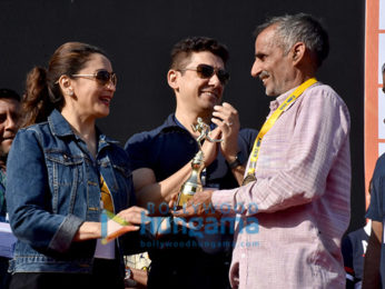 Madhuri Dixit graces the Parinee Juhu Half Marathon