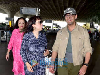 Sonu Nigam snapped with his family at the airport