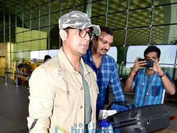 Sonu Nigam snapped with his family at the airport