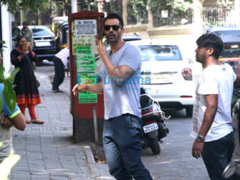 Arjun Rampal spotted at Bandra