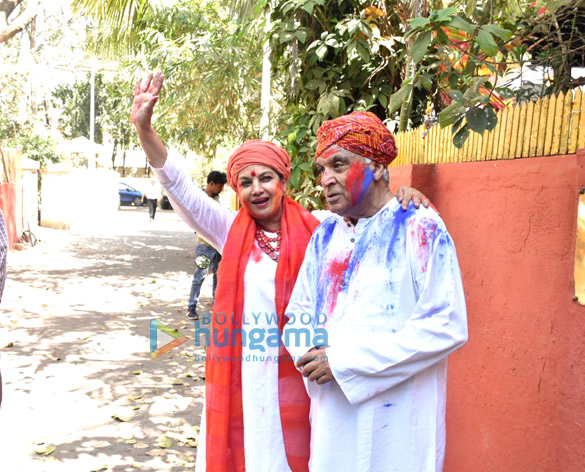 Shabana Azmi, Javed Akhtar, Farhan Akhtar and others snapped during Holi 2019 celebration in Juhu