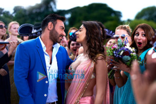 Movie Stills Of The Movie De De Pyaar De