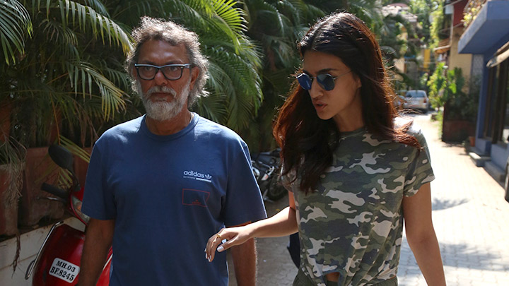Kriti Sanon spotted at Omprakash Mehra’s office Bandra