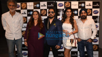 Mika Singh graces the launch of his new song ‘Belly Ring’