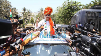 Urmila Matondkar and Sanjay Dutt grace a political rally or Priya Dutt