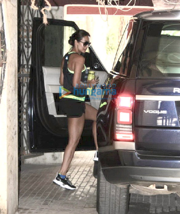 Malaika Arora spotted outside the gym Malaika Arora spotted outside the gym