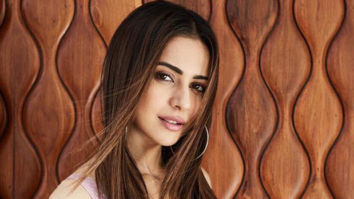 Rakul Preet Singh looks ravishing in pink as she sets out to promote De De Pyaar De