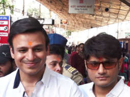 Vivek Oberoi visits Siddhivinayak Mandir for his film PM Narendra Modi