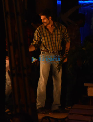 on the sets of the movie Love Aaj Kal