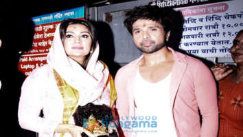 Photos: Himesh Reshammiya snapped visiting Siddhivinayak temple on his birthday