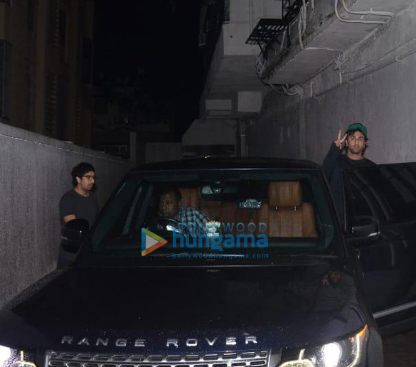 Photos: Ranbir Kapoor and Ayan Mukerji spotted at the Dharma office in Khar Photos: Ranbir Kapoor and Ayan Mukerji spotted at the Dharma office in Khar