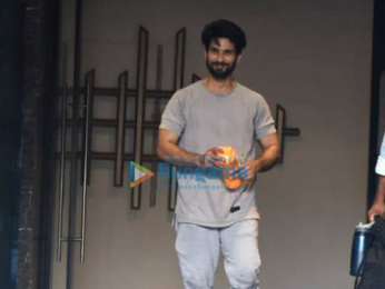 Photos: Shahid Kapoor snapped at the gym in Juhu