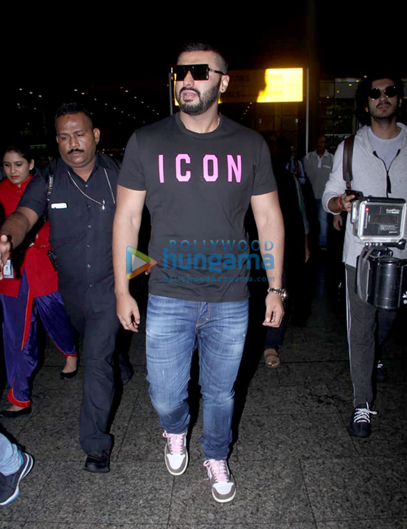 Photos: Arjun Kapoor, Ram Charan and Mohit Marwah snapped at the airport Photos: Arjun Kapoor, Ram Charan and Mohit Marwah snapped at the airport
