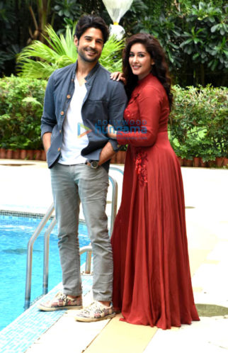 Photos: Rajeev Khandelwal and Sameeksha Singh snapped promoting their film ‘Pranaam’ Photos: Rajeev Khandelwal and Sameeksha Singh snapped promoting their film ‘Pranaam’