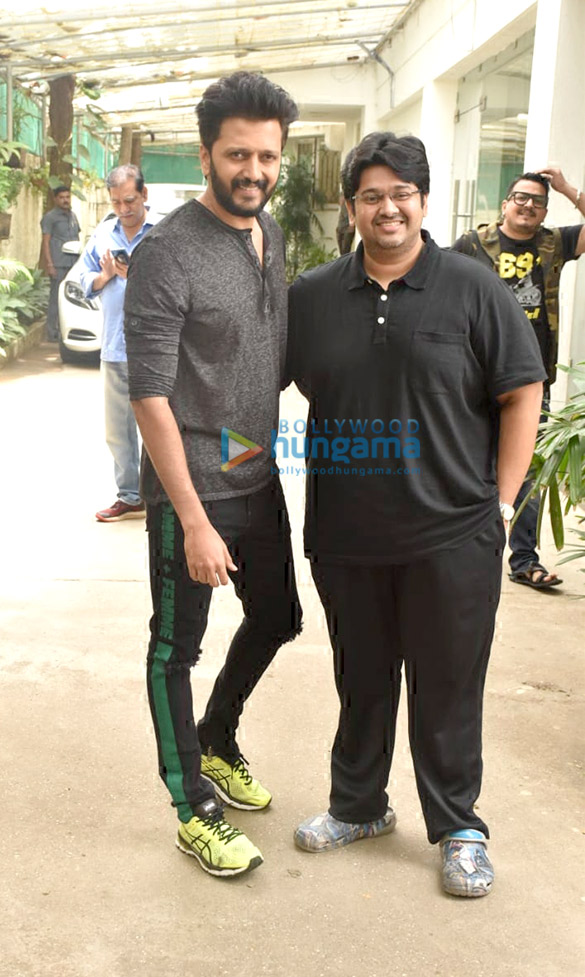 Photos: Riteish Deshmukh and Milap Zaveri spotted at a dubbing studio in Juhu Photos: Riteish Deshmukh and Milap Zaveri spotted at a dubbing studio in Juhu