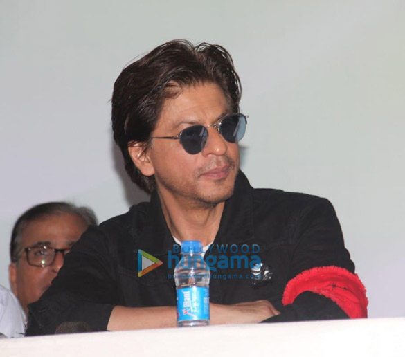 Photos: Shah Rukh Khan snapped at an event at Bandra station Photos: Shah Rukh Khan snapped at an event at Bandra station