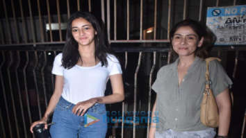 Photos: Ananya Panday and Bhavna Panday snapped at Kromakay salon in Juhu