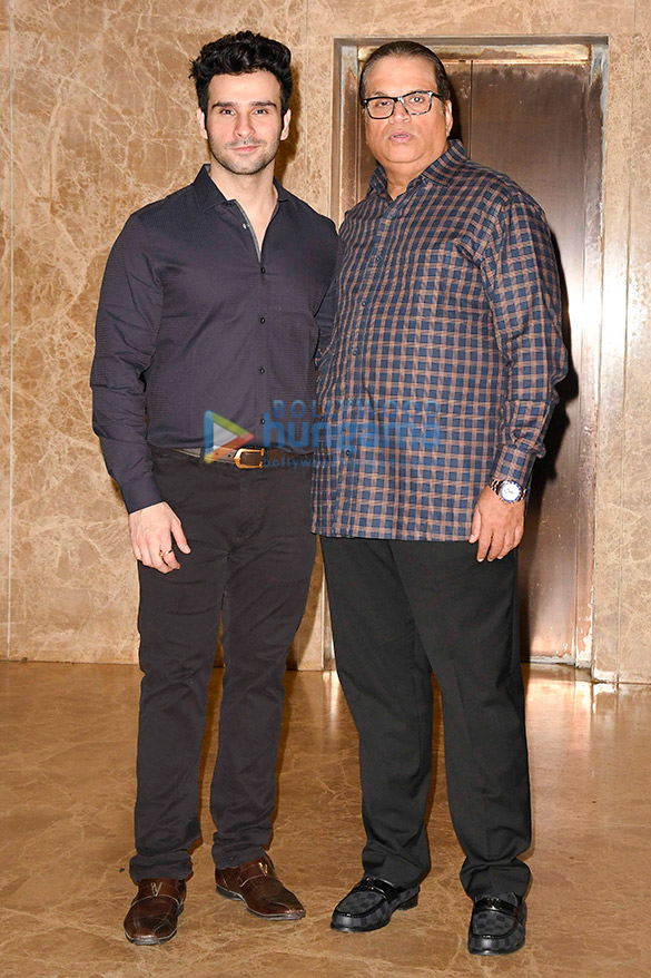 Photos: Celebs grace Ramesh S Taurani’s musical get together party at his house Photos: Celebs grace Ramesh S Taurani’s musical get together party at his house