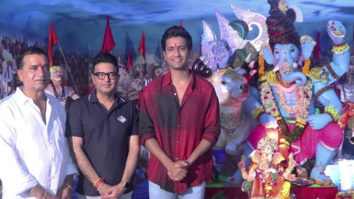 Vicky Kaushal seek blessings from Lord Ganesh with father Sham Kaushal & Bhushan Kumar at T series Office