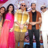 Hrithik Roshan and Rakesh Roshan seek blessings on Durga Ashtami