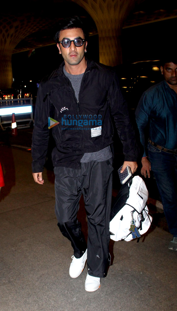 Photos: Shraddha Kapoor, Ranbir Kapoor, Nushrat Bharucha and Kirti Kulhari snapped at the airport Photos: Shraddha Kapoor, Ranbir Kapoor, Nushrat Bharucha and Kirti Kulhari snapped at the airport