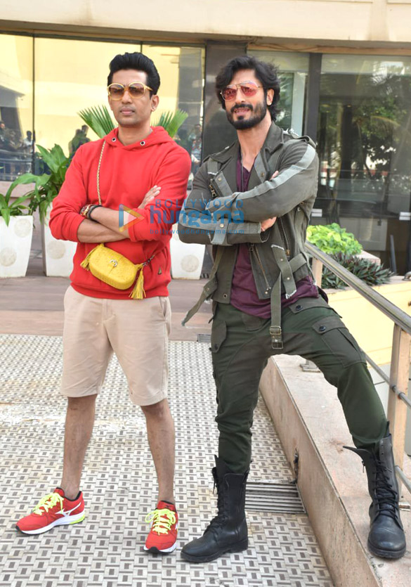 Photos: Vidyut Jammwal and Gulshan Devaiah snapped during Commando 3 promotions Photos: Vidyut Jammwal and Gulshan Devaiah snapped during Commando 3 promotions