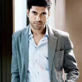 Farhan Akhtar drops an adorable throwback photo with sister Zoya Akhter and mother Honey Irani