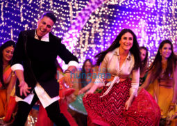 Movie Stills Of The Movie Good Newwz