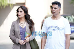 Movie Stills Of The Movie Good Newwz