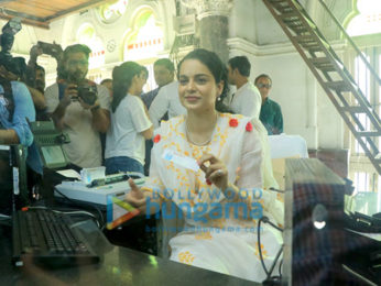 Photos: Kangana Ranaut spotted at CSMT Railway Station Ticket counter