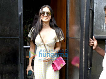 Photos: Kiara Advani spotted at Pali Village Cafe in Bandra