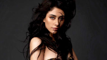 Celeb Photos Of Warina Hussain