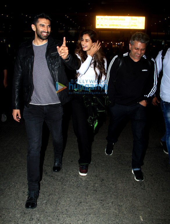 Photos: Aditya Roy Kapur, Disha Patani, Mohit Suri, Tamannaah Bhatia and others snapped at the airport Photos: Aditya Roy Kapur, Disha Patani, Mohit Suri, Tamannaah Bhatia and others snapped at the airport
