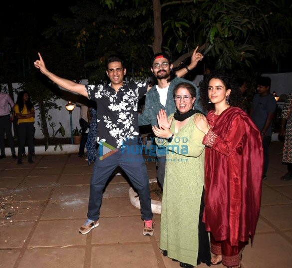 Photos: Cast of Pagglait snapped celebrating Lohri Photos: Cast of Pagglait snapped celebrating Lohri